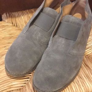 Franco Sarto gray/taupe flats